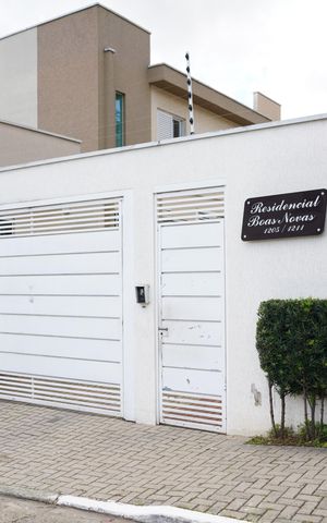 Casa de condomínio à venda com 124m², 3 quartos e 1 vagaFachada