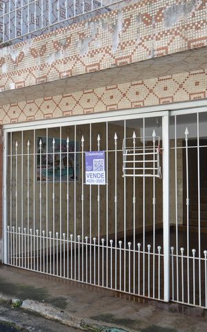 Casa à venda com 197m², 3 quartos e 3 vagasPlaca