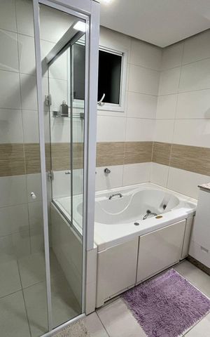 Apartamento à venda com 156m², 3 quartos e 3 vagas Apartamento à venda com 156m², 3 quartos e 3 vagasBanheiro da Suíte 1