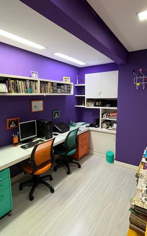 Apartamento à venda com 156m², 3 quartos e 3 vagas Apartamento à venda com 156m², 3 quartos e 3 vagasSala de estudo