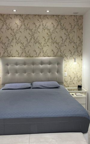 Apartamento à venda com 156m², 3 quartos e 3 vagas Apartamento à venda com 156m², 3 quartos e 3 vagasSuíte 1