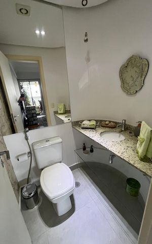 Apartamento à venda com 156m², 3 quartos e 3 vagas Apartamento à venda com 156m², 3 quartos e 3 vagasLavabo