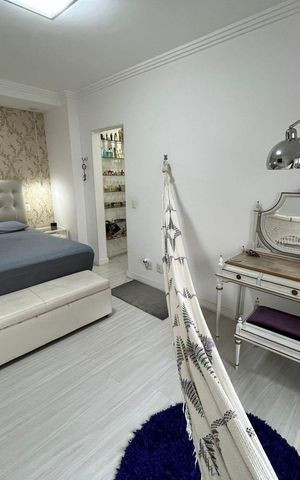 Apartamento à venda com 156m², 3 quartos e 3 vagas Apartamento à venda com 156m², 3 quartos e 3 vagasSuíte 1