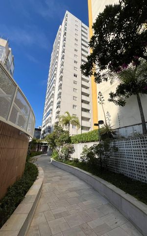 Apartamento à venda com 156m², 3 quartos e 3 vagas Apartamento à venda com 156m², 3 quartos e 3 vagasÁrea comum