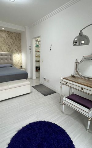 Apartamento à venda com 156m², 3 quartos e 3 vagas Apartamento à venda com 156m², 3 quartos e 3 vagasSuíte 1