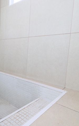 Casa para alugar com 440m², 6 quartos e 7 vagas Casa para alugar com 440m², 6 quartos e 7 vagasBanheiro 2
