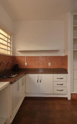 Casa para alugar com 440m², 6 quartos e 7 vagas Casa para alugar com 440m², 6 quartos e 7 vagasCozinha