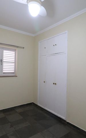 Casa para alugar com 440m², 6 quartos e 7 vagas Casa para alugar com 440m², 6 quartos e 7 vagasSuíte 1