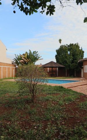 Casa para alugar com 440m², 6 quartos e 7 vagas Casa para alugar com 440m², 6 quartos e 7 vagasÁrea verde