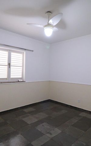 Casa para alugar com 440m², 6 quartos e 7 vagas Casa para alugar com 440m², 6 quartos e 7 vagasQuarto 2