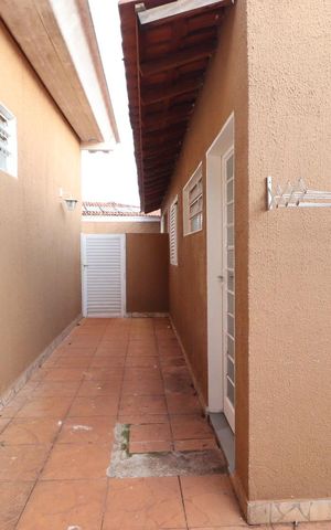 Casa para alugar com 440m², 6 quartos e 7 vagas Casa para alugar com 440m², 6 quartos e 7 vagasÁrea Privativa