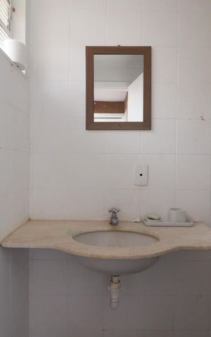 Casa para alugar com 440m², 6 quartos e 7 vagas Casa para alugar com 440m², 6 quartos e 7 vagasBanheiro de serviço 2