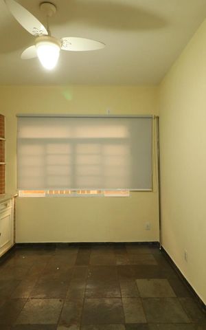 Casa para alugar com 440m², 6 quartos e 7 vagas Casa para alugar com 440m², 6 quartos e 7 vagasEscritório