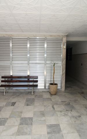Apartamento à venda com 64m², 2 quartos e 1 vagaHall de entrada