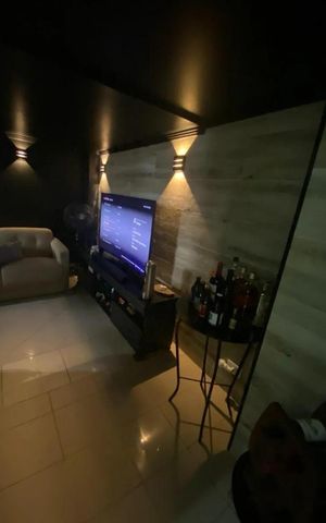 Casa de condomínio à venda com 225m², 4 quartos e 2 vagas Casa de condomínio à venda com 225m², 4 quartos e 2 vagasSala de Estar