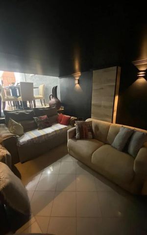 Casa de condomínio à venda com 225m², 4 quartos e 2 vagas Casa de condomínio à venda com 225m², 4 quartos e 2 vagasSala de Estar