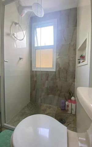 Casa de condomínio à venda com 225m², 4 quartos e 2 vagas Casa de condomínio à venda com 225m², 4 quartos e 2 vagasBanheiro