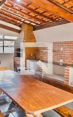 Apartamento para alugar com 51m², 2 quartos e 1 vaga Apartamento para alugar com 51m², 2 quartos e 1 vagaÁrea comum - Churrasqueira