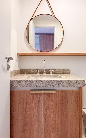 Studio para alugar com 28m², 1 quarto e sem vaga Studio para alugar com 28m², 1 quarto e sem vagaBanheiro