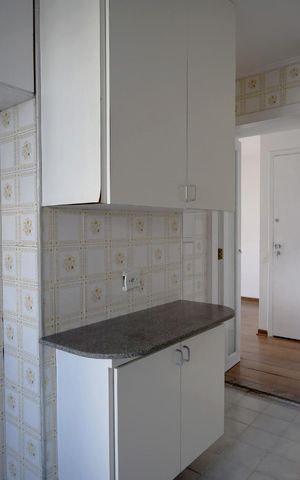 Apartamento à venda com 74m², 2 quartos e 2 vagasCozinha