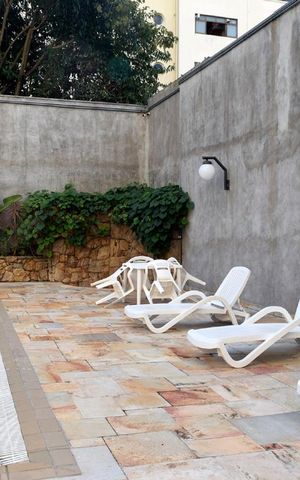Apartamento à venda com 74m², 2 quartos e 2 vagasÁrea comum - Piscina