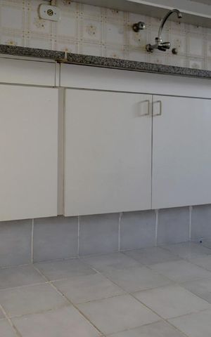 Apartamento à venda com 74m², 2 quartos e 2 vagasCozinha
