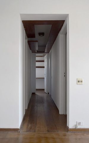 Apartamento à venda com 74m², 2 quartos e 2 vagasCorredor