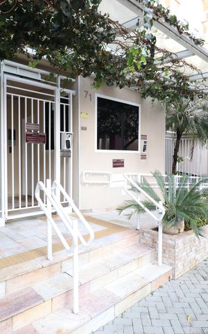 Apartamento para alugar com 62m², 2 quartos e 1 vagaFachada