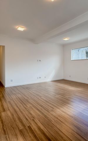 Casa para alugar com 300m², 5 quartos e 2 vagasSala de TV - 1º Piso