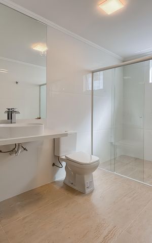 Casa para alugar com 300m², 5 quartos e 2 vagasBanheiro da Suíte Master