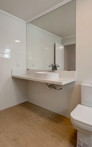 Casa para alugar com 300m², 5 quartos e 2 vagasBanheiro da Suíte Master