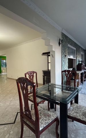 Apartamento à venda com 210m², 4 quartos e 1 vaga Apartamento à venda com 210m², 4 quartos e 1 vagaVaranda da Sala
