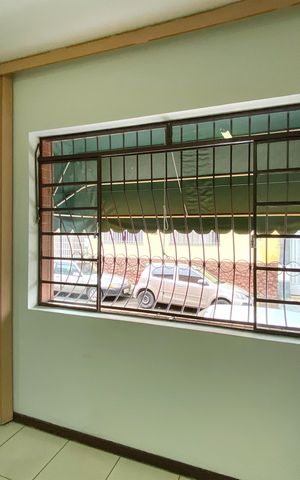 Casa à venda com 410m², 3 quartos e 3 vagas Casa à venda com 410m², 3 quartos e 3 vagasCorredor