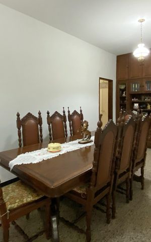 Casa à venda com 410m², 3 quartos e 3 vagas Casa à venda com 410m², 3 quartos e 3 vagasSala de Jantar