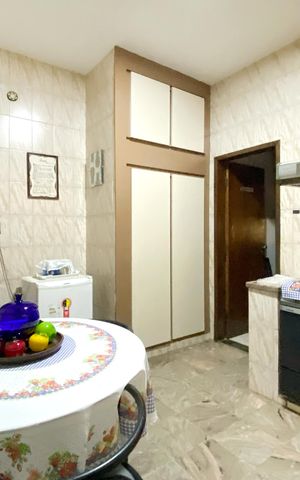 Casa à venda com 410m², 3 quartos e 3 vagas Casa à venda com 410m², 3 quartos e 3 vagasCozinha