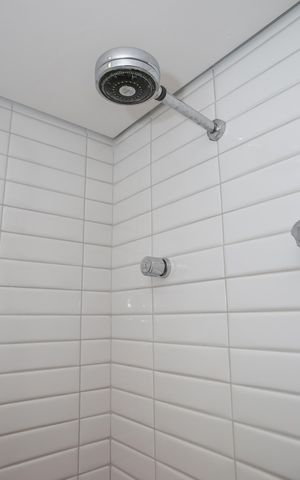 Studio à venda com 46m², 1 quarto e 1 vaga Studio à venda com 46m², 1 quarto e 1 vagaBanheiro da Suíte