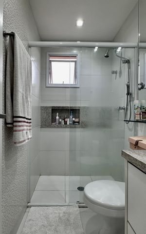 Apartamento à venda com 74m², 2 quartos e 1 vaga Apartamento à venda com 74m², 2 quartos e 1 vagaBanheiro Suíte