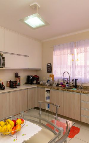 Casa de condomínio à venda com 163m², 3 quartos e 3 vagas Casa de condomínio à venda com 163m², 3 quartos e 3 vagasCozinha