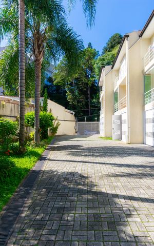 Casa de condomínio à venda com 163m², 3 quartos e 3 vagas Casa de condomínio à venda com 163m², 3 quartos e 3 vagasÁrea comum
