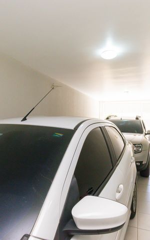 Casa de condomínio à venda com 163m², 3 quartos e 3 vagas Casa de condomínio à venda com 163m², 3 quartos e 3 vagasGaragem