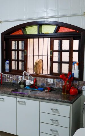 Casa à venda com 208m², 4 quartos e 2 vagas Casa à venda com 208m², 4 quartos e 2 vagasCozinha