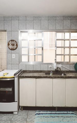 Casa à venda com 202m², 4 quartos e 2 vagasCasa 2 - Cozinha