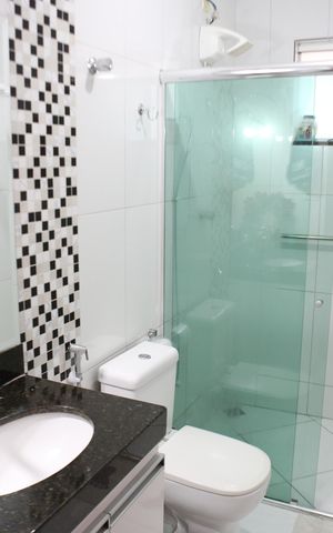 Casa à venda com 176m², 3 quartos e 2 vagasBanheiro Social
