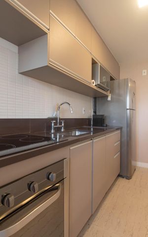 Apartamento para alugar com 92m², 2 quartos e 2 vagasCozinha
