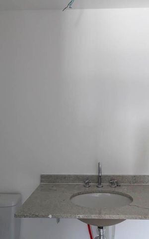 Apartamento à venda com 67m², 2 quartos e 1 vaga Apartamento à venda com 67m², 2 quartos e 1 vagaBanheiro da Suíte