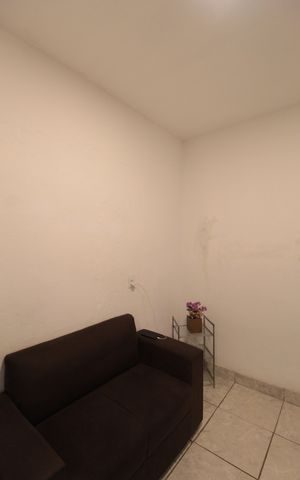 Casa à venda com 170m², 5 quartos e 2 vagasSala
