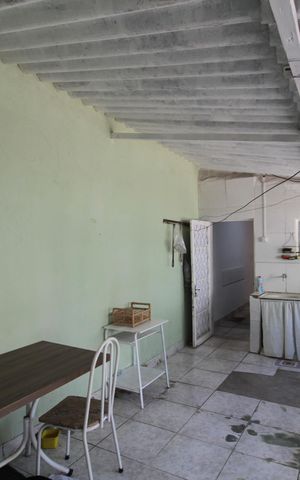 Casa à venda com 170m², 5 quartos e 2 vagasÁrea de Serviço