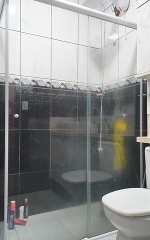 Casa à venda com 149m², 3 quartos e 3 vagasBanheiro