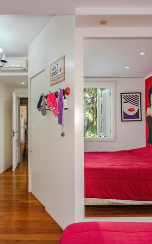 Casa de condomínio à venda com 559m², 3 quartos e 4 vagas Casa de condomínio à venda com 559m², 3 quartos e 4 vagasSuíte 1