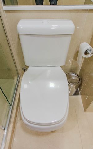 Casa de condomínio à venda com 559m², 3 quartos e 4 vagas Casa de condomínio à venda com 559m², 3 quartos e 4 vagasBanheiro Social